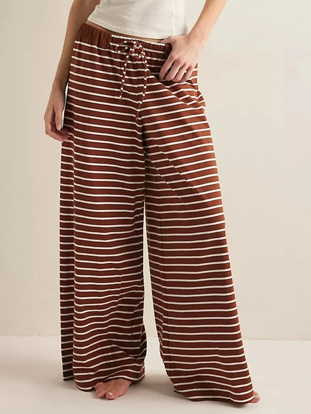 NWOT Free People Out And About Pants Size Medium